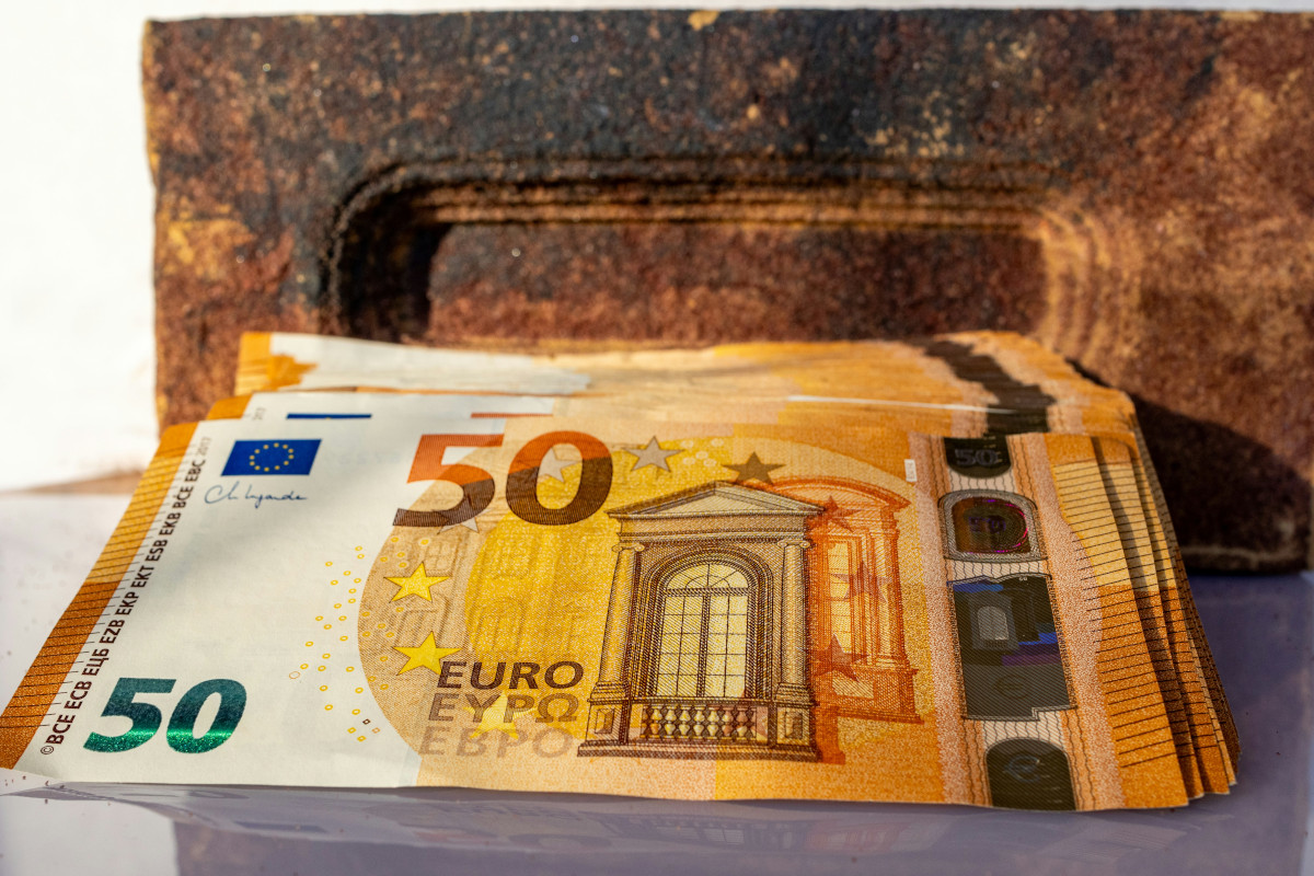 EU budget proposals: more external migration control, less democratic scrutiny